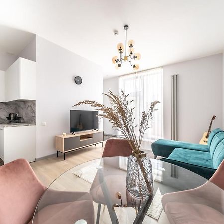 New Comfortable 2 Bedroom Cottage W/Big Terrace Юрмала Екстер'єр фото