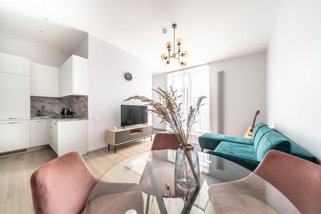 New Comfortable 2 Bedroom Cottage W/Big Terrace Юрмала Екстер'єр фото