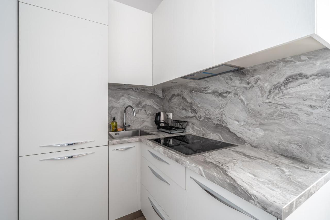 New Comfortable 2 Bedroom Cottage W/Big Terrace Юрмала Екстер'єр фото